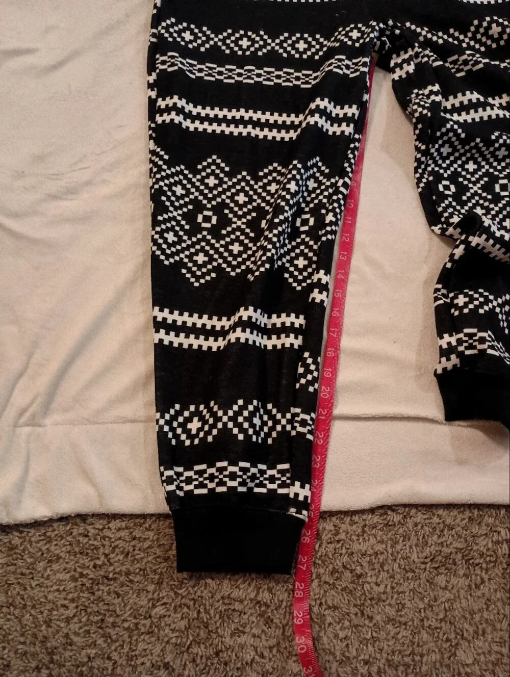 NWOT Fabletics Cozy Fleece Hooded Onesie – Black Nordic Fairisle Size XL